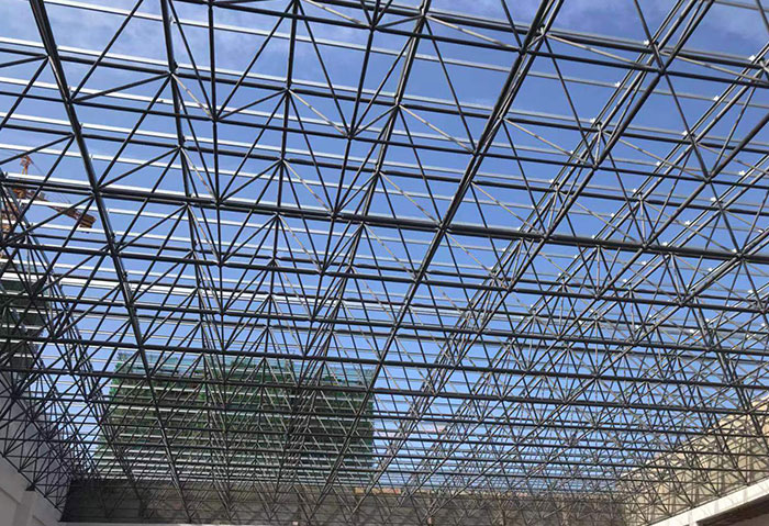 南通管桁架结构在高速公路等桥梁工程中的应用分析